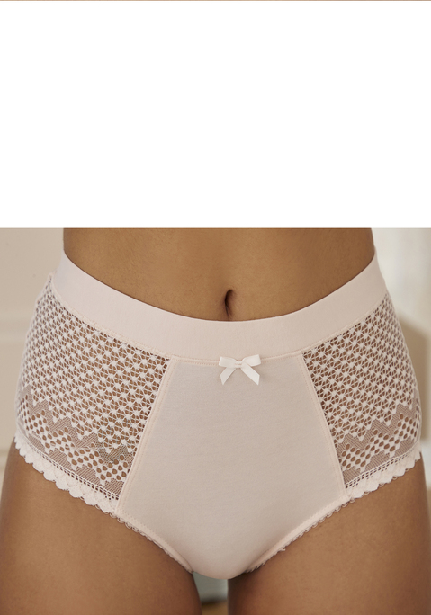 Bild: Taillenslip von LASCANA: Femininer High-Waist-Slip aus Bio-Baumwolle. Seitliche Mesheinsätze in graphischer Optik. Mit eingearbeitetem Baumwollzwickel. Passende BH's aus der gleichen Serie erhältlich. Obermaterial: 79% Baumwolle, 15% Polyamid, 6% Elasthan.