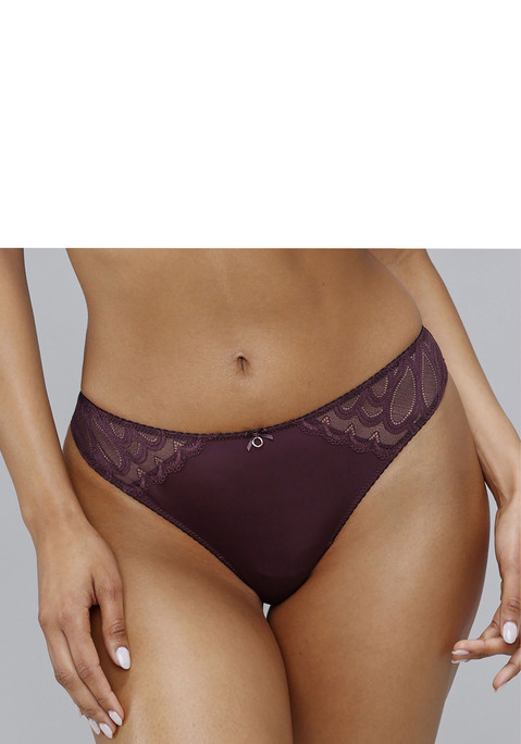 Bild: Tanga von LASCANA: Sexy Tanga aus der Wäsche-Serie "Evita" von Lascana mit leicht transparente Spitze hinten und an den Seiten. Süße Zierschleife in der vorderen Mitte. Passender BH aus der gleichen Serie erhältlich. Mit eingearbeitetem Baumwollzwickel. Aus 90% Polyamid, 10% Elasthan.