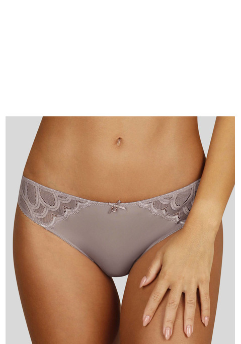 Bild: Tanga von LASCANA: Sexy Tanga aus der Wäsche-Serie "Evita" von Lascana mit leicht transparente Spitze hinten und an den Seiten. Süße Zierschleife in der vorderen Mitte. Passender BH aus der gleichen Serie erhältlich. Mit eingearbeitetem Baumwollzwickel. Aus 90% Polyamid, 10% Elasthan.