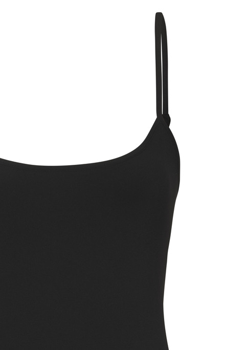 Bild: Unterkleid von LASCANA: Schönes Unterkleid von Lascana. Verstellbare Spaghettiträger. Figurbetonter Schnitt. Ideal als blickdichte Schicht unter transparenten Kleidern. Weiche Microfaser-Qualität.