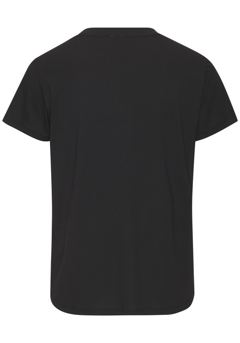 Bild: V-Shirt von LASCANA: <h3>Basic-V-Shirt von <strong>LASCANA</strong> – Komfort trifft Stil</h3>
<p>
Das unifarbene Basic-V-Shirt von <strong>LASCANA</strong> vereint modisches Design mit einem hohen Tragekomfort. Der charmante V-Ausschnitt mit Blende und die kurzen, eingesetzten Ärmel verleihen dem Shirt eine zeitlose Eleganz, die sich mühelos in jede Garderobe integriert. Die gerade Passform sorgt dafür, dass dieses Oberteil vielseitig kombinierbar ist und sowohl für entspannte Tage als auch für besondere Anlässe geeignet ist.
</p>

<h4>Hochwertige Materialien und pflegeleichte Eigenschaften</h4>
<p>
Dieses V-Shirt überzeugt durch seine weiche Jerseyqualität, die nicht nur angenehm auf der Haut liegt, sondern auch pflegeleicht ist. Der Materialmix sorgt nicht nur für ein tolles Tragegefühl, sondern trägt auch zur Langlebigkeit des Shirts bei.
</p>

<h4>Vielseitige Kombinationsmöglichkeiten für jede Gelegenheit</h4>
<p>
Das V-Shirt von <strong>LASCANA</strong> lässt sich mühelos in verschiedene Outfits integrieren. Ob in der Freizeit, beim Sport oder beim Entspannen zu Hause – es bietet zahlreiche Trageanlässe. Kombiniert mit lässigen Jeans und Sneakern entsteht ein stilvoller Streetwear-Look, während es in Kombination mit einer schicken Hose und Sandalen auch für einen eleganten Abend geeignet ist. Ein passendes Accessoire, wie eine modische Halskette, rundet den Look perfekt ab.
</p>

<p>Erlebe den perfekten Mix aus Komfort und Stil mit dem V-Shirt von <strong>LASCANA</strong>!</p>