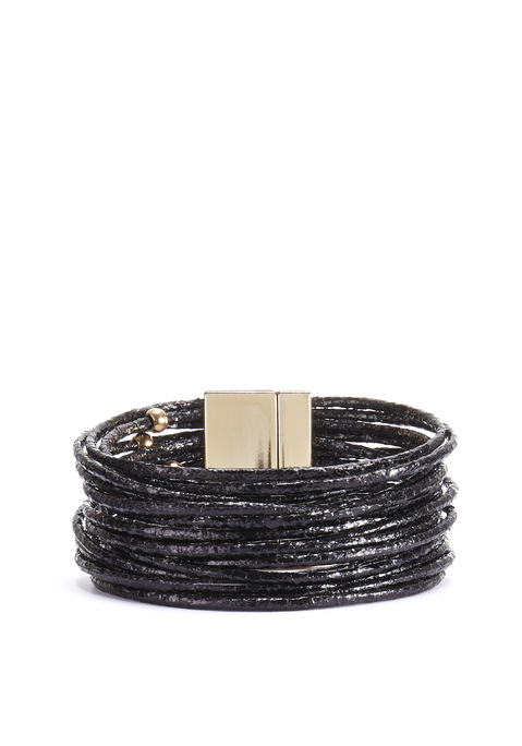 Bild: Wickelarmband Set von LASCANA: 2er-Set Magnetarmband von LASCANA. Mehrreihig mit Zierperlen und Magnetverschluss. Aus Lederimitat. Länge: 20 cm.