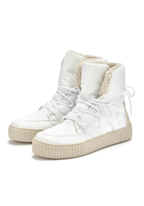Bild: Winterboots von LASCANA: Boots mit Textil VEGAN von LASCANA. Obermaterial aus Lederimitat und Textil. Futter und Decksohle aus Textil. Laufsohle aus Synthetik.