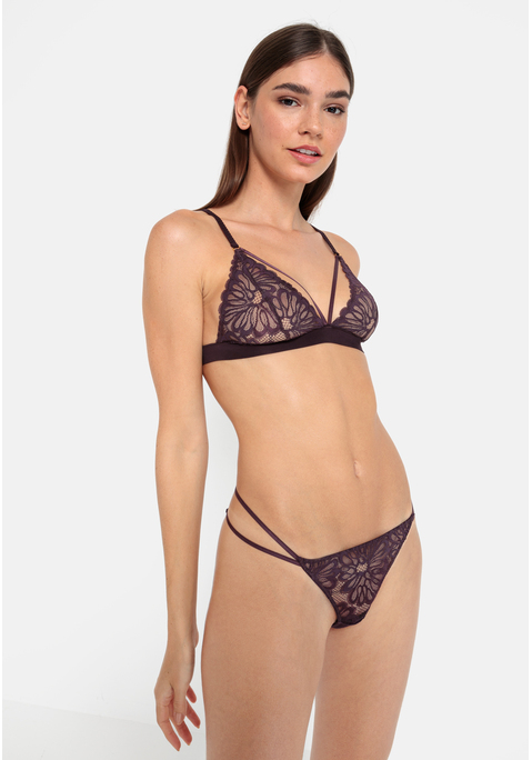 Bild: Bralette von LSCN by LASCANA: Bralette von LSCN by Lascana. Aus weicher Spitze. Mit Zierbändern. Mit kleinen metallisch glänzenden Details. Verstellbare Träger für eine perfekte Passform. Weiches Material.