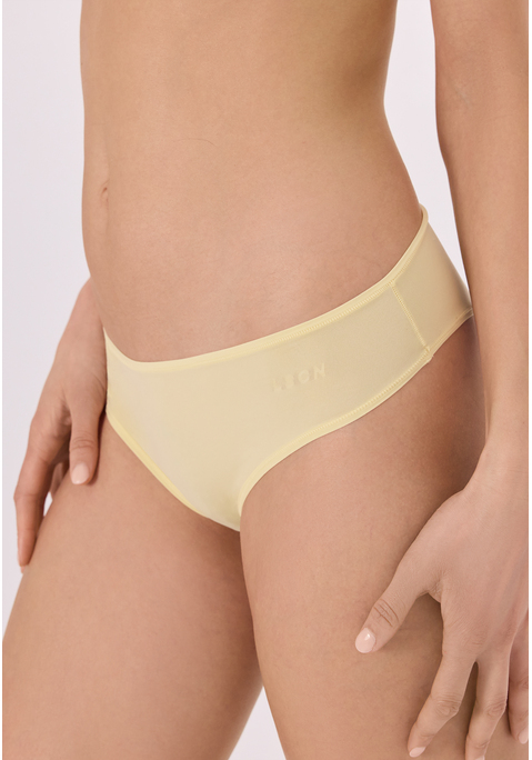 Bild: Brasilslip von LSCN by LASCANA: Brasilslip von LSCN by Lascana im praktischen 3er-Pack. Flache, elastische Saumkanten. Sitzt wie eine zweite Haut. Angenehme Qualität mit weichem Griff.