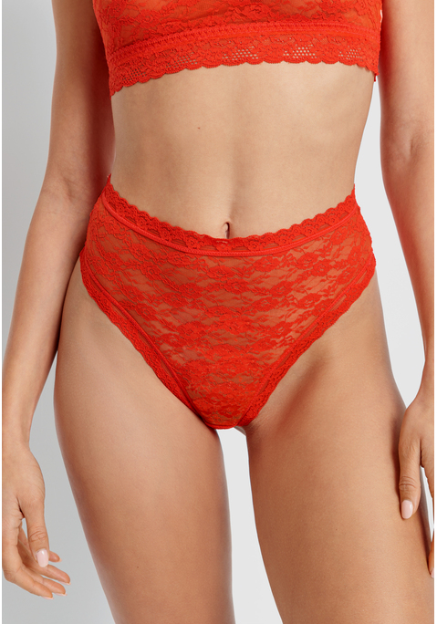 Bild: Brasilslip von LSCN by LASCANA: Moderner High-waist-Brasilslip von LSCN by Lascana aus floral gemusterter Spitze. Hoher Beinausschnitt. Vielseitig kombinierbar. Angenehm weiche, elastische Qualität.