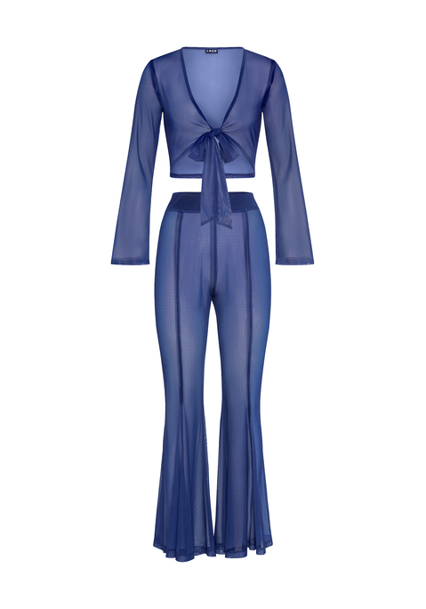 Bild: Strandset: Shirt und Hose von LSCN by LASCANA: Aufregendes, semitransparentes Set aus Shirt und Hose von LSCN by Lascana. Bauchfreies Langarmshirt zum Knoten vorn. Schlupfhose mit Gummizug und ausgestelltem Bein. Elastische Meshware.