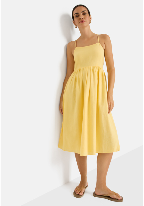 Bild: Midikleid von LSCN by LASCANA: Modisches unifarbenes Midikleid von LSCN by Lascana mit tiefem Rückenausschnitt. Schmales Oberteil mit geradem Ausschnitt vorn. Im Rücken gekreuzte Spaghettiträger zum Binden. Raffung in der Taille. Weiter Rockteil. Leichte Webware mit Leinenanteil.