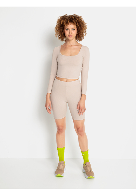 Bild: Radlerhose von LSCN by LASCANA: 2-teiliges Set aus Radlerhose mit passendem Langarmshirt von LSCN by Lascana. Kurzes Oberteil mit Rundhalsausschnitt und Raglanärmeln, Hose mit elastischem Bund. Eng anliegend. Weiche, sanfte Qualität.