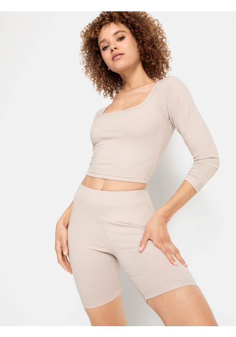 Bild: Radlerhose von LSCN by LASCANA: 2-teiliges Set aus Radlerhose mit passendem Langarmshirt von LSCN by Lascana. Kurzes Oberteil mit Rundhalsausschnitt und Raglanärmeln, Hose mit elastischem Bund. Eng anliegend. Weiche, sanfte Qualität.