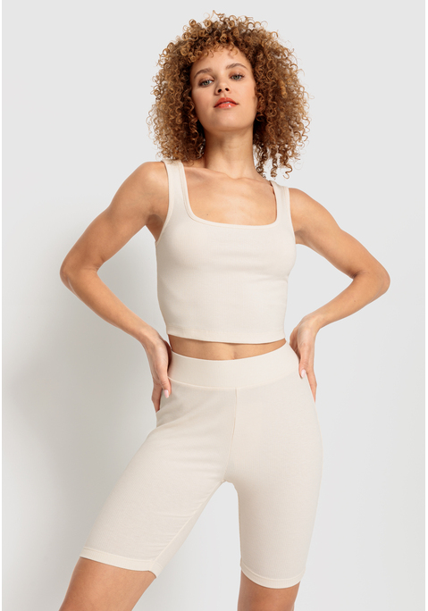 Bild: Shorty von LSCN by LASCANA: Set aus Radlerhose und Top von LSCN by Lascana. Elastischer Hosenbund. Tanktopträger und Rundhalsausschnitt. Körpernahe Passform. Anschmiegsamer Ripp-Jersey.