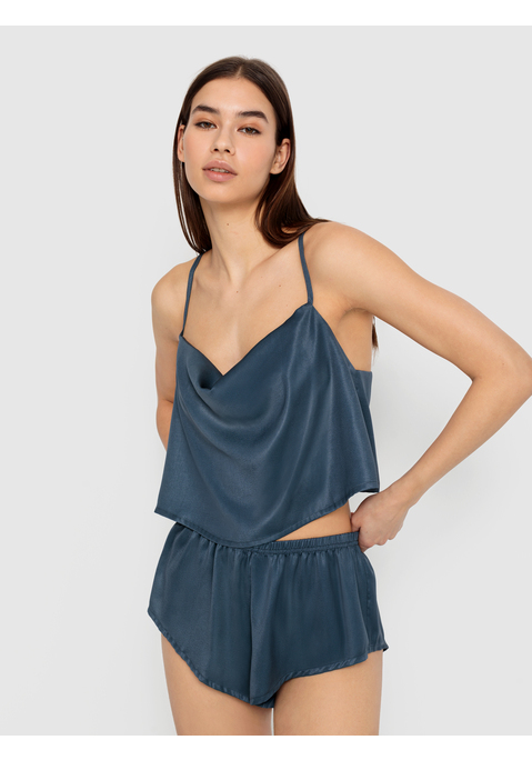 Bild: Shorty von LSCN by LASCANA: Kurzer Pyjama mit schmalen Trägern und Wasserfallausschnitt. Shorts mit hochausgeschnittenem Bein und Gummibund in angenehmer Polyesterqualität.