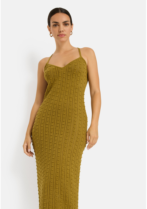 Bild: Strickkleid von LSCN by LASCANA: Modisches unifarbenes Strickkleid von LSCN by Lascana in Midilänge. Tiefer Rückenausschnitt mit gekreuzten Spaghettiträgern zum Binden. Tiefer V-Ausschnitt. Weicher, leicht transparenter Ajourstrick.