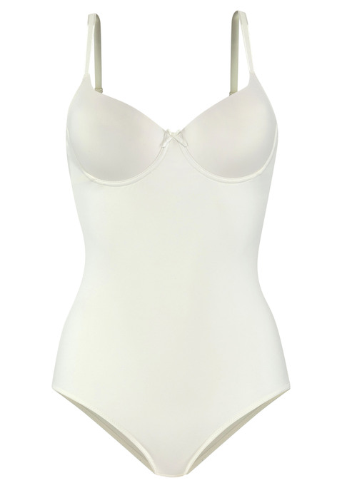 Bild: Body von Nuance by Lascana: Praktischer Body mit integriertem Schalen-BH. Mit nahtlos vorgeformten Cups und eingearbeiteten Bügel. Atmungsaktive Microfaser aus hochwertiger Tactel Qualität für ein angenehmes Tragegefühl. Mit einem eingearbeiteten Baumwollzwickel. Mit Liebe & Leidenschaft in Hamburg kreiert. Klassische Dessous. Bequeme Alltags-Dessous. Modische Dessous. Aus 82% Polyamid (Tactel®), 18% Elasthan (LYCRA®).