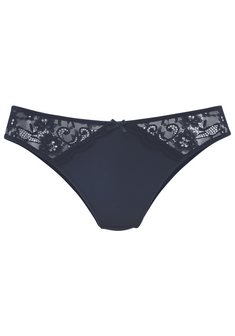 Bild: Slip von Nuance by Lascana: Femininer Slip in klassischer Schnittform. Aus weichem Microtouch-Material und Einsätzen aus feiner Jacquardspitze. Mit feiner Zierschleife in der vorderen Mitte. Mit eingearbeitetem Baumwollzwickel. Passender Minimizer-BH aus der gleichen Serie erhältlich. Obermaterial: 85% Polyamid, 15% Elasthan.