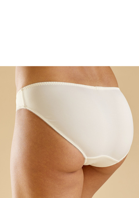 Bild: Slip von Nuance by Lascana: NUANCE: Slip im 2er-Pack mit Stickereispitzeneinsatz. Mit Baumwollzwickel. Aus 92% Polyester, 8% Elasthan.
