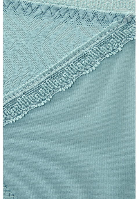 Bild: Slip von Nuance by Lascana: Femininer Slip. Aus flacher Spitze mit dezentem Muster & weichem Microtouch-Material. Mit feiner Zierschleife und Schmuckaccessoire in der vorderen Mitte. Mit eingearbeitetem Baumwollzwickel. Passender BH aus der gleichen Serie erhältlich. Aus 82% Polyamid, 18% Elasthan.