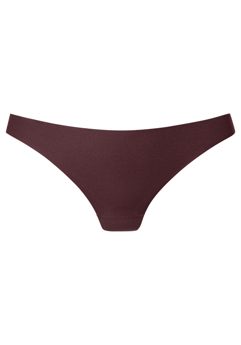 Bild: String von Nuance by Lascana: Basic String mit extraflachen, geklebten Kanten. Mit hohen Beinausschnitten. Nahezu unsichtbar unter eng anliegender Kleidung. Mit eingearbeitetem Baumwollzwickel. Passende BHs aus der gleichen Serie erhältlich. Aus 67% Polyamid, 33% Elasthan.