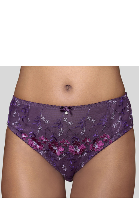 Bild: Slip von Nuance: NUANCE: Slip vorne aus 3-farbiger Stickereispitze oder in uni weiß. Hinten aus blickdichtem Microtouchmaterial. Mit Baumwollzwickel für einen bequemen Tragekomfort. Aus 80% Polyamid, 10% Viskose, 10% Elasthan.