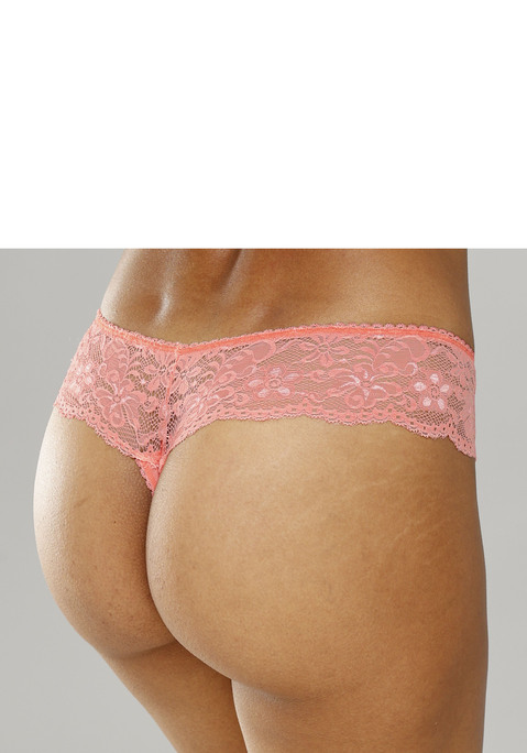 Bild: String von Nuance: Nuance: String im 2er Pack. Rundherum mit breitem Spitzenband. Dessous mit Baumwollzwickel. Aus 85% Polyamid, 15% Elasthan.
