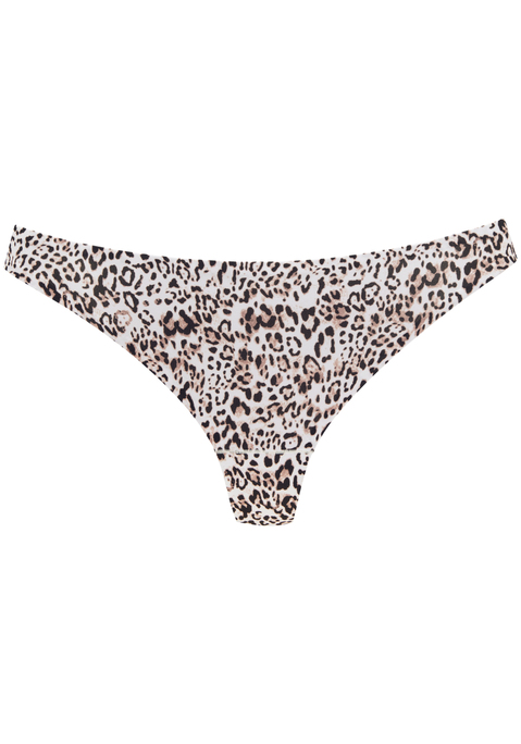 Bild: String von Nuance: Basic String mit extraflachen, geklebten Kanten. Mit hohen Beinausschnitten. Nahezu unsichtbar unter eng anliegender Kleidung. Mit eingearbeitetem Baumwollzwickel. Passende BHs aus der gleichen Serie erhältlich. Aus 67% Polyamid, 33% Elasthan.