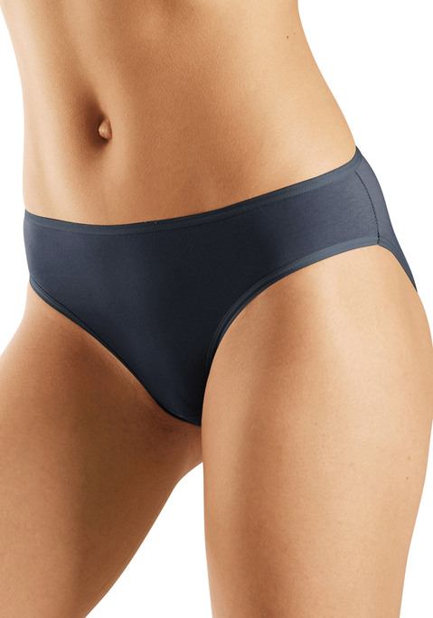 Bild: Bikinislip von petite fleur by Lascana: Bikinislips im praktischen 10er-Pack in verschiedenen Farbvarianten. Elastische Einfassungen am Bund und an den Beinausschnitten. Einsatz von Baumwolle, die die Initiative Cotton made in Africa unterstützt.