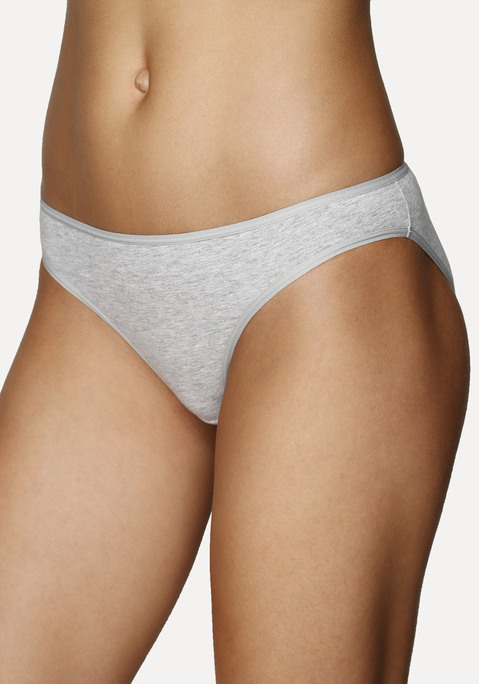 Bild: Bikinislip von petite fleur by Lascana: Bikinislips im praktischen 10er-Pack in verschiedenen Farbvarianten. Elastische Einfassungen am Bund und an den Beinausschnitten. Einsatz von Baumwolle, die die Initiative Cotton made in Africa unterstützt.