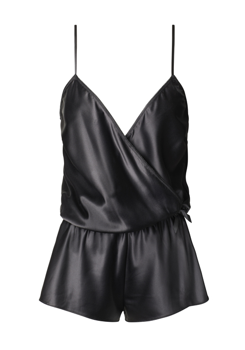 Bild: Jumpsuit von petite fleur gold by Lascana: Sexy Jumpsuit mit tiefem V-Ausschnitt und hübscher Zierschleife. Aus einem weichen, anschmiegsamen Material in edler Satin-Optik. Ein eingenähtes elastisches Band auf Hüfthöhe - für einen optimalen Sitz. Individuell verstellbare Träger. Mit Liebe & Leidenschaft in Hamburg kreiert. Satin Playsuit. Sexy Dessous. Verführerische Dessous. Reizwäsche. Satin Lingerie. Aus 96% Polyester, 4% Elasthan.