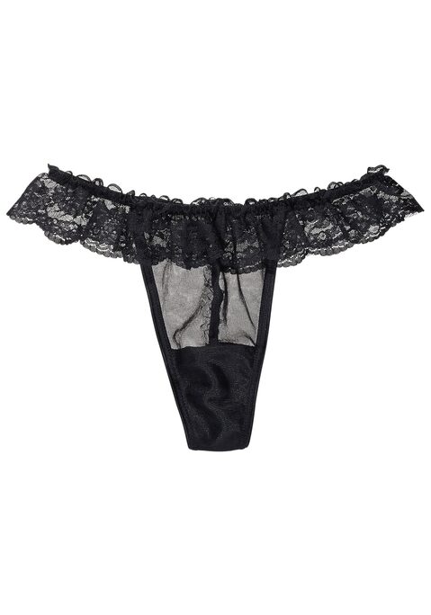 Bild: String von petite fleur gold by Lascana: Petite Fleur gold: String aus leicht transparentem Netzmaterial mit Spitzenkanten. Mit Baumwollzwickel. Aus 90% Polyamid, 10% Elasthan.