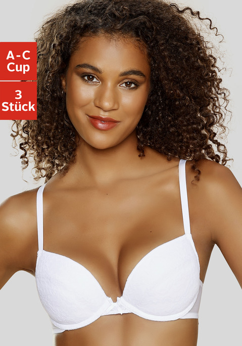 Bild: Push-up-BH von petite fleur: Push-up BHs mit herausnehmbaren Push-up Kissen für ein voluminöseres Dekolleté nach Wunsch. Eingearbeitete Formbügel für einen zuverlässigen Halt. Schöne Passform aus trageangenehmer Jacquardspitze. Preisgünstiger Dreierpack - ideal für jeden Tag. Mit Liebe & Leidenschaft in Hamburg kreiert. Sexy Dessous. Spitzen-Dessous. Romantische Dessous. Verspielte Dessous. BHs sind nicht trocknergeeignet, da die Versteller und Ringe durch die Hitze beschädigt werden und brechen. Aus 64% Baumwolle, 31% Polyamid, 5%Elasthan.