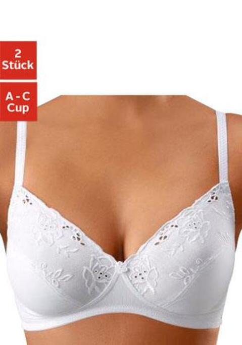 Bild: Soft-BH von petite fleur: Mit Baumwollstickerei und ohne Wattierung. Träger und Rückenverschluss verstellbar. Der BH ist aus 70% Baumwolle, 20% Elasthan, 10% Polyester. BHs sind nicht trocknergeeignet, da die Versteller und Ringe durch die Hitze beschädigt werden und brechen.
