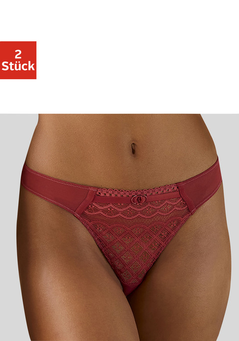 Bild: String von petite fleur: Mit eingearbeitetem Baumwollzwickel. Mit passenden BH's aus der gleichen Serie erhältlich. Mit Liebe & Leidenschaft in Hamburg kreiert. Rundherum aus dezent transparenter, modischer Spitze. Femininer String im attraktiven Doppelpack. Obermaterial: 90% Polyamid, 10% Elasthan.
