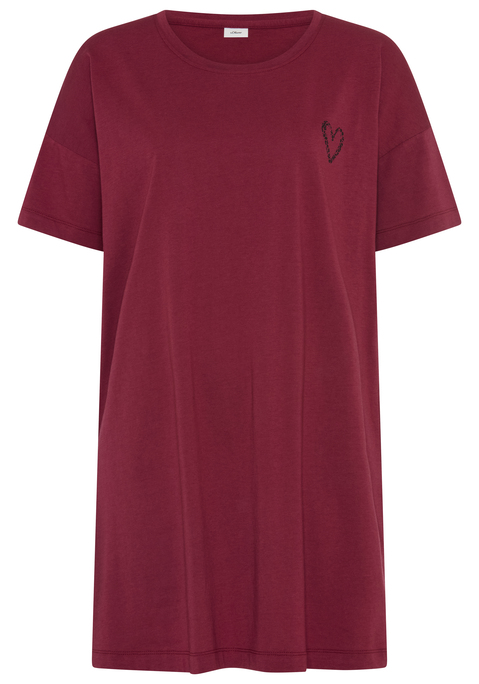 Bild: Nachthemd von s.Oliver: Bequemes Bigshirt von s.Oliver mit kleinem Herzprint auf der Brust. Kurze Ärmel und Rundhalsausschnitt. Hergestellt aus angenehmer Viskose-Baumwollqualität.