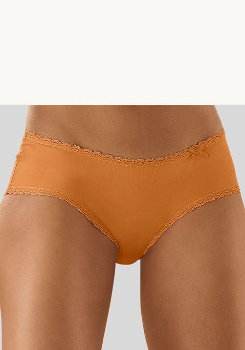 Bild: Panty von s.Oliver: Klassische Panty aus angenehm weichem Material-Mix. Feine Spitzenborte am Bund und Beinabschluss. Feine Zierschleife an der Seite vorn. Passende BH's aus der gleichen Serie erhältlich. Mit eingearbeitetem Baumwollzwickel. Obermaterial: 85% Polyamid, 15% Elasthan.