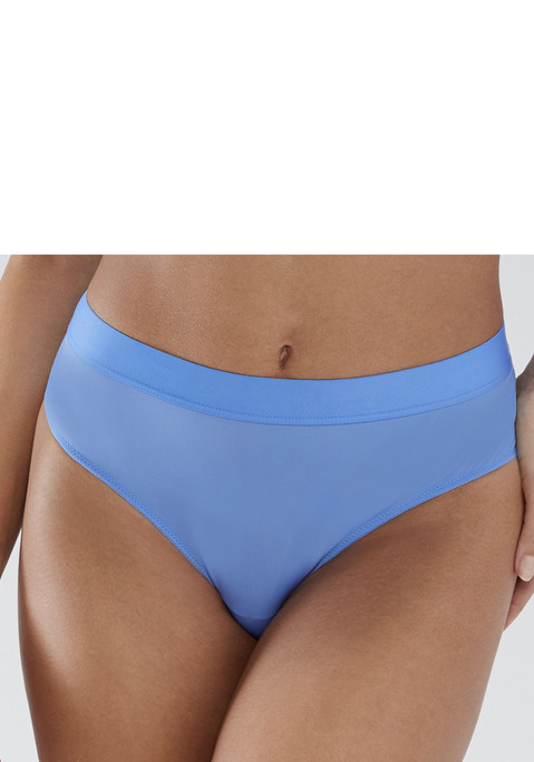 Bild: Panty von s.Oliver: Modische Panty aus angenehm weichen Material-Mix. Hinten aus graphischer Spitze in transparenter Optik. Breiter, elastischer Bund für einen modischen Look. Mit eingearbeitetem Baumwollzwickel. Passende BHs aus der gleichen Serie erhältlich. Obermaterial: 86% Polyamid, 14% Elasthan.