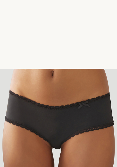 Bild: Panty von s.Oliver: Klassische Panty aus angenehm weichem Material-Mix. Feine Spitzenborte am Bund und Beinabschluss. Feine Zierschleife an der Seite vorn. Passende BH's aus der gleichen Serie erhältlich. Mit eingearbeitetem Baumwollzwickel. Obermaterial: 85% Polyamid, 15% Elasthan.