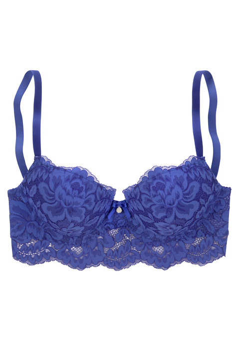 Bild: Push-up-BH von s.Oliver: Femininer Push-up-BH mit Dekolleté nach Wunsch. Nahtlos vorgeformte Schalen mit integrierten Kissen. Modisches verlängertes Unterbrustband aus floraler Spitze. Träger und Rückenverschluss sind individuell einstellbar. Mit passenden Unterteilen aus der gleichen Serie erhältlich. Sexy Dessous. Spitzen-Dessous. Romantische Dessous. Verspielte Dessous. Obermaterial: 92% Polyamid, 8% Elasthan.