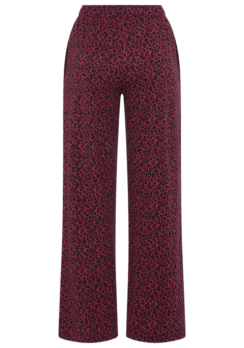 Bild: Pyjamahose von s.Oliver: Bequeme Pyjamahose von s.Oliver mit attraktivem Alloverprint. Weites Bein und flexibler Gummizugbund für hohen Tragekomfort. Ideal als Sleepwear. Hochwertige Baumwoll-Viskosequalität.
