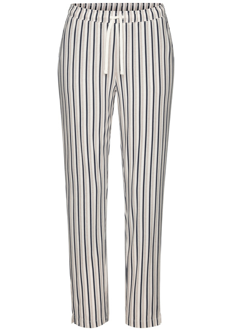 Bild: Pyjamahose von s.Oliver: Bedruckte Pyjamahose in 7/8-Länge von s.Oliver. Elastischer Bund mit Bindeband. Kleine Schlitze an der Seitennaht. Aus einem trageangenehmem Baumwoll-Viskose-Mix.