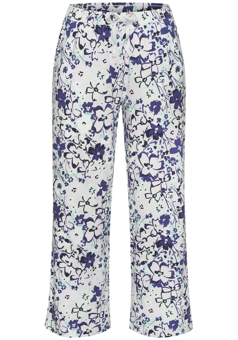 Bild: Pyjamahose von s.Oliver: Allover gemusterte Culotte-Schlafhose von s.Oliver. Mit elastischem Tunnelzugbund. Seitliche Eingrifftaschen. Trageangenehme Baumwoll-Viskose-Mischung.