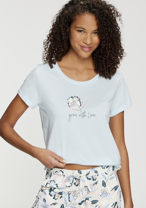 Bild: Pyjamaoberteil von s.Oliver: Pyjamaoberteil von s.Oliver mit Frontprint. Kurze Ärmel mit Aufschlag am Saum. Rundhalsausschnitt und lockere Weite. Single Jersey Qualität aus Baumwollmischung.