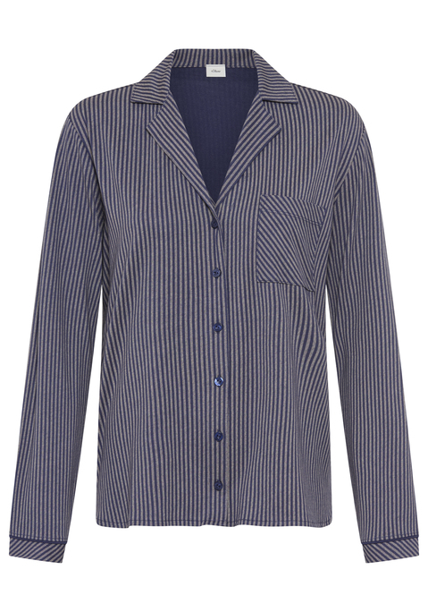 Bild: Pyjamaoberteil von s.Oliver: Klassisches Langarmshirt von s.Oliver mit Reverskragen, durchgehender Knopfleiste und aufgesetzter Brusttasche. Aus 50% Baumwolle, 50% Viskose.