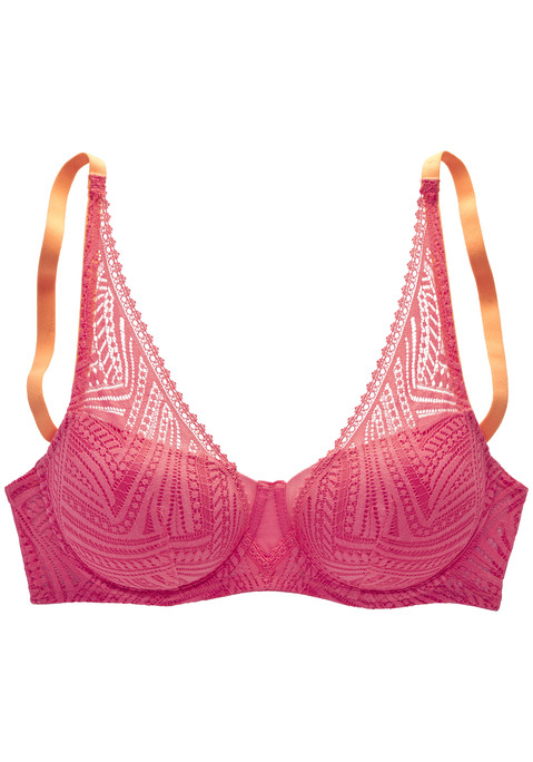 Bild: Schalen-BH von s.Oliver: Modischer Schalen-BH in High-Apex Schnittform. Leicht wattierte Cups überzogen mit graphischer Spitze bis hoch in die Träger. Mit integrierten Formbügeln für einen sicheren Halt. Individuell verstellbare Träger sowie Rückverschluss. Passende Unterteile aus der gleichen Serie erhältlich. Sexy Dessous. Spitzen-Dessous. Romantische Dessous. Verspielte Dessous. Obermaterial: 51% Polyamid, 41% Polyester, 8% Elasthan