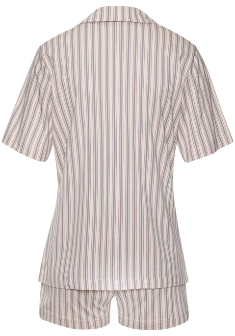 Bild: Shorty von s.Oliver: Klassisch geschnittener Shorty von s.Oliver mit Print. T-Shirt mit Reverskragen, Kopfleiste und Brusttasche. Shorts mit elastischem Tunnelzugbund und Eingrifftaschen. Weiche Qualität aus Single-Jersey.