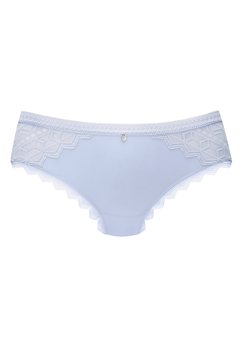 Bild: Slip von s.Oliver: Femininer Slip mit hübschem Spitzenbund. Aus weichem Microtouch-Material und graphischer Spitze in transparenter Optik. Mit feinem Accessoire in der vorderen Mitte. Mit eingearbeitetem Baumwollzwickel. Passender BH aus der gleichen Serie erhältlich. Obermaterial: 86% Polyamid, 14% Elasthan.