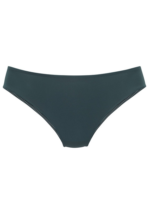 Bild: Slip von s.Oliver: Modischer Slip in klassischer Schnittform. Aus weichem Microtouch-Material und feiner, graphischer Spitze. Mit einem hübschen Netzeinsatz in der hinteren Mitte. Mit eingearbeitetem Baumwollzwickel. Passende BHs aus der gleichen Serie erhältlich. Aus 79% Polyamid, 21% Elasthan.
