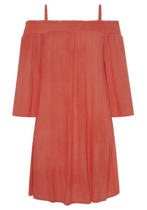 Bild: Strandkleid von s.Oliver: Kurzes unifarbenes Strandkleid von s.Oliver mit leicht ausgestellten 3/4-Ärmeln. Breiter Smokeinsatz am Ausschnitt. Schmale, verstellbare Träger. Leichte Viskose-Crêpeware.