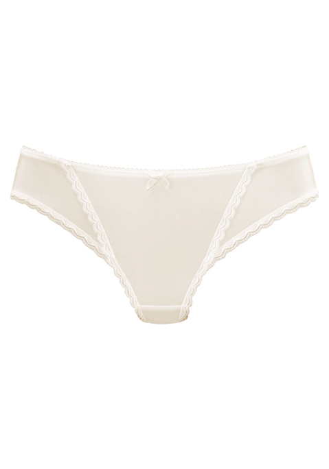 Bild: String von s.Oliver: Klassischer String aus angenehm weichem Material-Mix. Spitzenborten entlang des Bunds und Beinausschnitten. Feine Zierschleife in der vorderen Mitte. Passende BH's aus der gleichen Serie erhältlich. Mit eingearbeitetem Baumwollzwickel. Obermaterial: 85% Polyamid, 15% Elasthan.