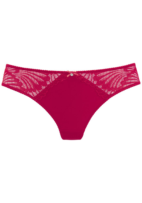 Bild: String von s.Oliver: Verführerischer String mit hohen Beinausschnitten. Aus feiner Spitze und weichem Microtouch-Material. Mit feiner Zierschleife und modischem Accessoire vorne mittig. Mit eingearbeitetem Baumwollzwickel. Passender BH aus der gleichen Serie erhältlich. Aus 88% Polyamid, 12% Elasthan.