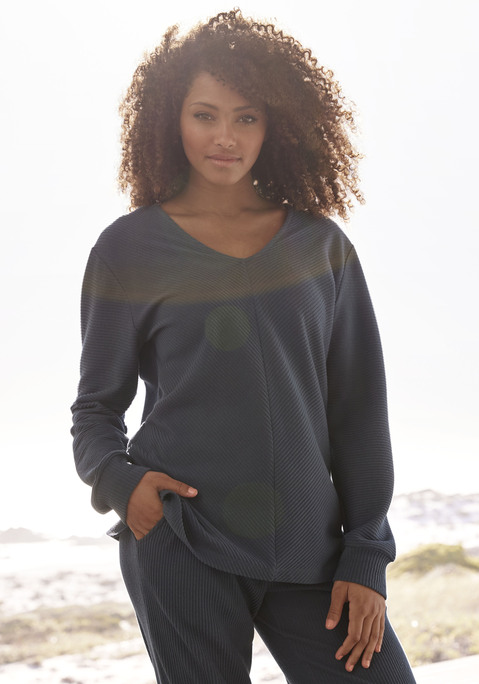 Bild: Sweatshirt von s.Oliver: Sweatshirt von s.Oliver. V-Ausschnitt. Lange Ärmel mit überschnittenen Schultern. Lockere Basic-Passform. Weiche Baumwollware in Ripp-Optik.